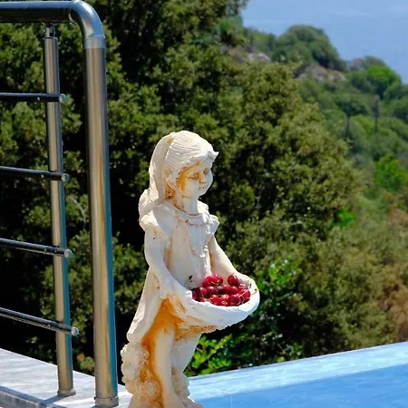 Sun Glare Szálloda Kaş