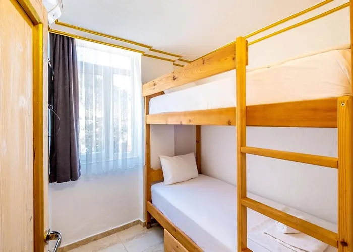 Sun Glare فندق *